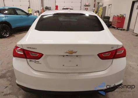 2018 Chevrolet Malibu Lt z USA, uszkodzony, nr VIN 1G1ZD5ST6JF168863